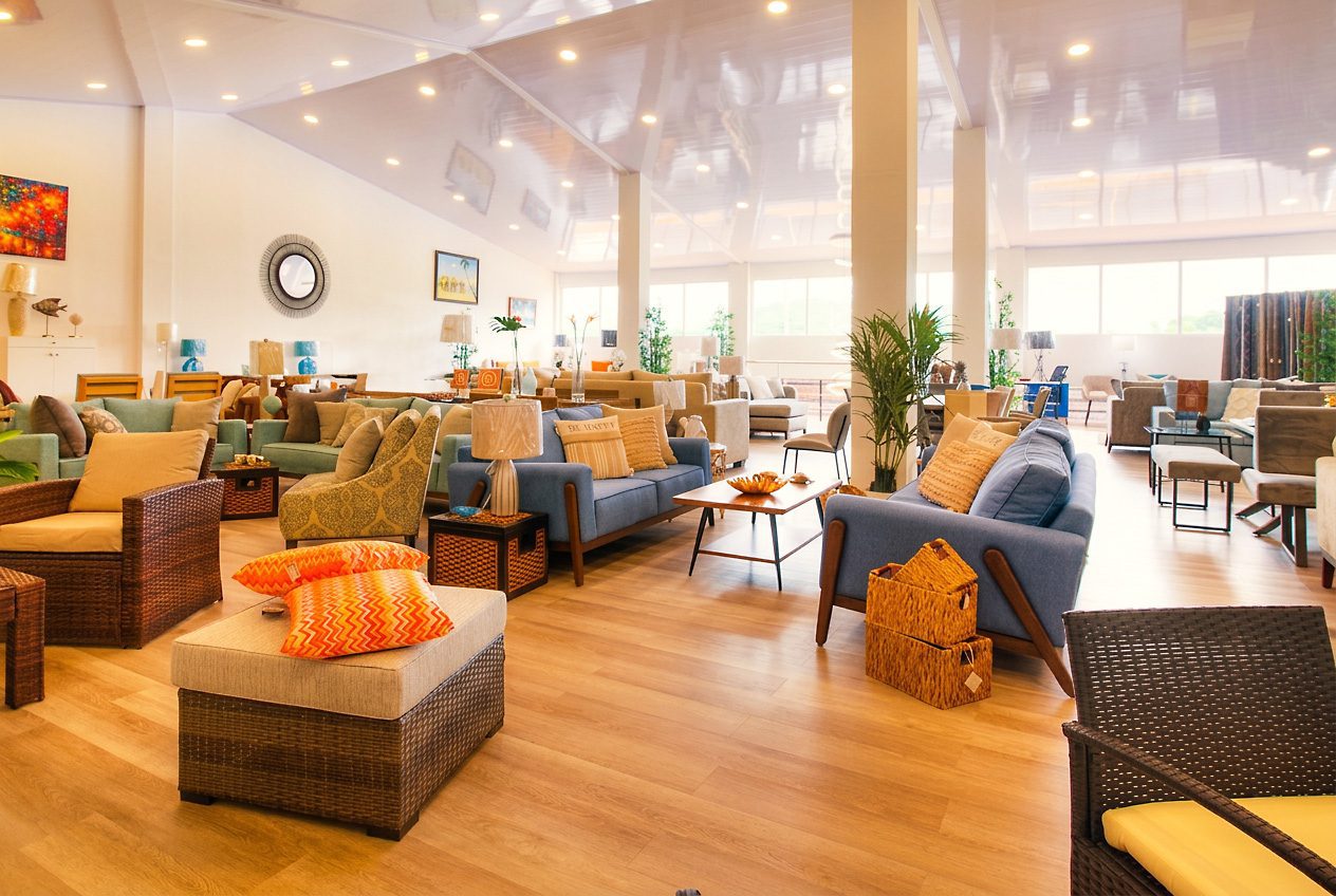 Riviera Home Furniture showroom — 600m² on two floors, Plaza Boulevard, Jacó Costa Rica