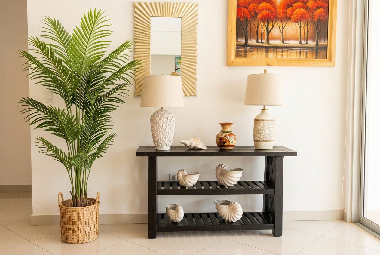 Sun-kissed coastal interior, Jacó Beach — Riviera Home Furniture